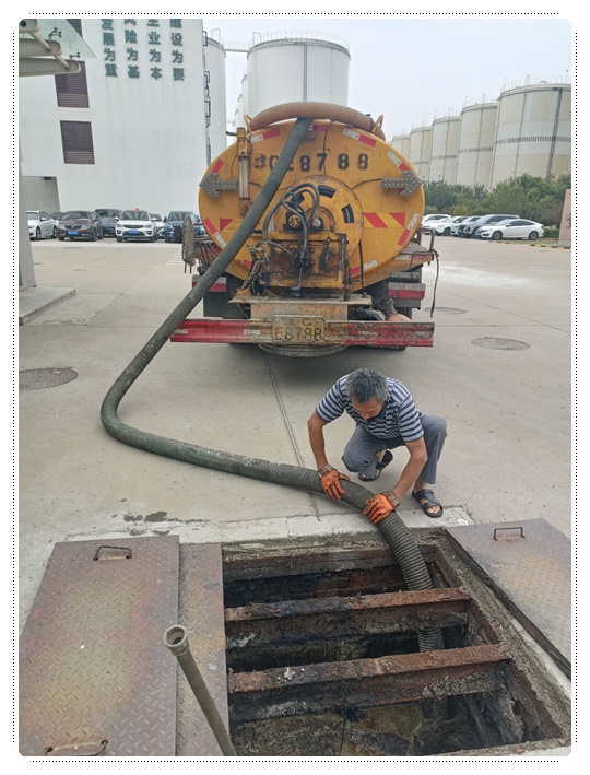 老城隔油池清掏