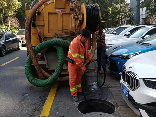 老城排污管道清淤